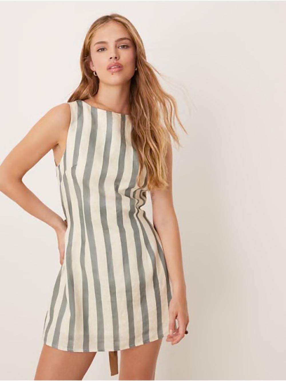 Sleeveless Vertical Stripe Shift Dress in Beige and Gray